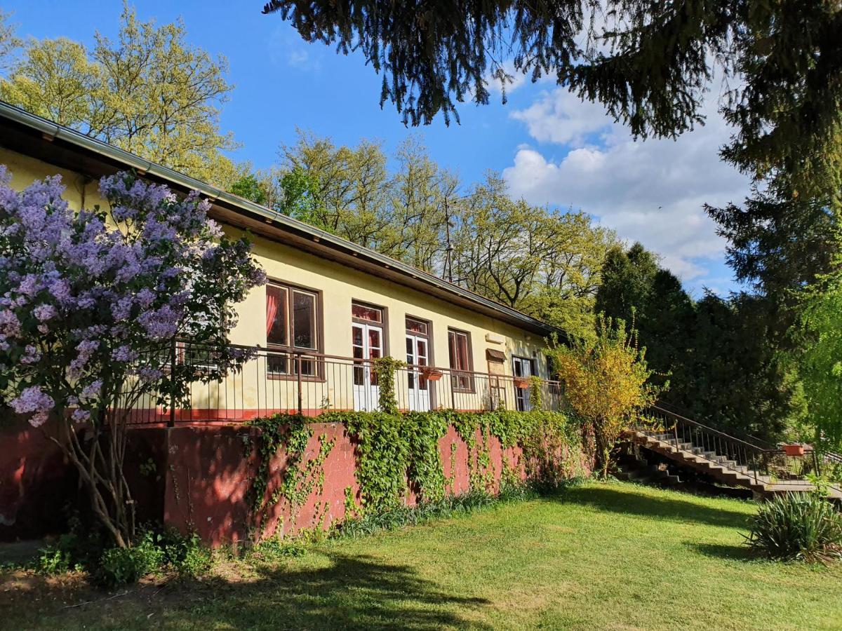 Zaruby Resort Smolenice Eksteriør billede